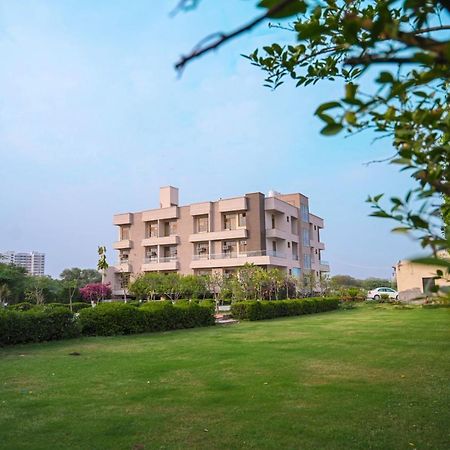 The Govindam Resort Vrindāvan Buitenkant foto