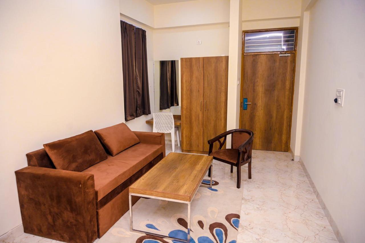 The Govindam Resort Vrindāvan Buitenkant foto