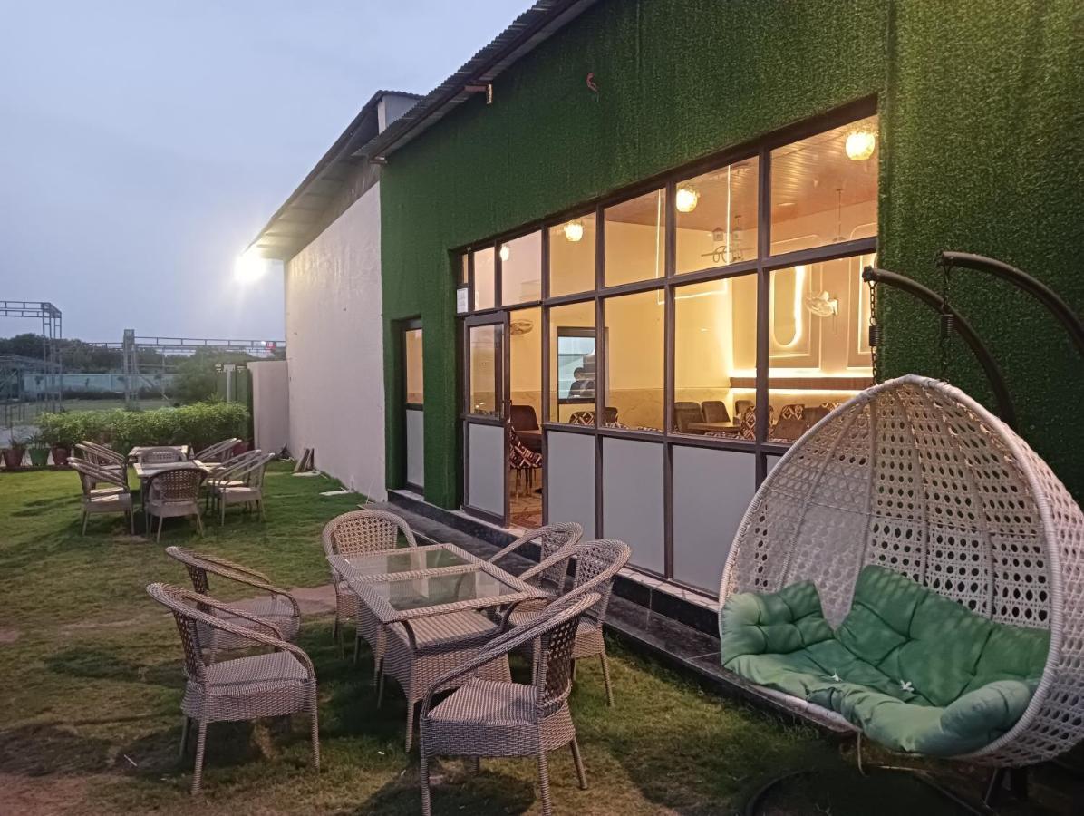 The Govindam Resort Vrindāvan Buitenkant foto